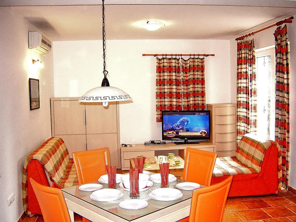 Apartments Maris Petrovac Cameră foto